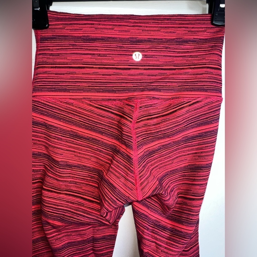 Lululemon Size 4 Wunder Under Crop Leggings Cyber Boom Juice Red Yoga Luon - Picture 14 of 16